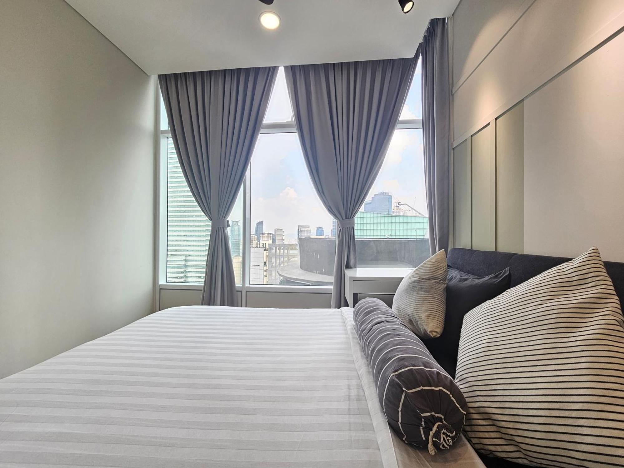 Sky Suites Klcc By Staylar Куала-Лумпур Екстер'єр фото
